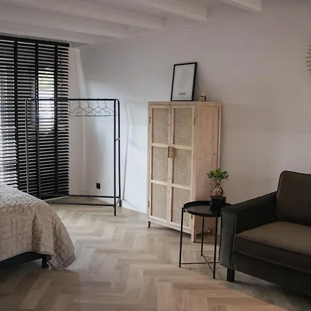 Loft 15 Apartman *